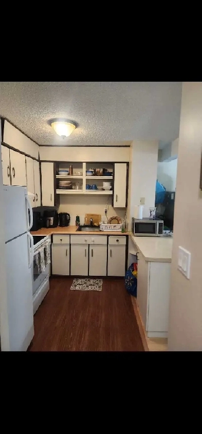 room for rent hinton.