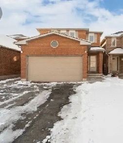 4-bedroom detached house near Sheridan college BRAMPTON