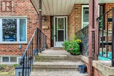 3 bedroom townhouse for rent in old Milton Image# 1