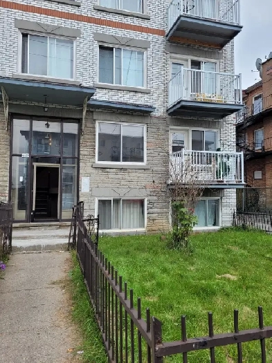 Appartement 4 ½ à Chomedey, Laval, disponible maintenant, now Image# 5