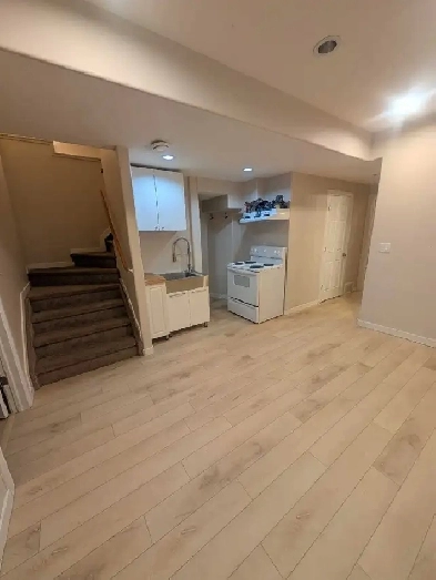 Spacious 2 Bedroom Basement in Allandale (Utilities Included) Image# 4