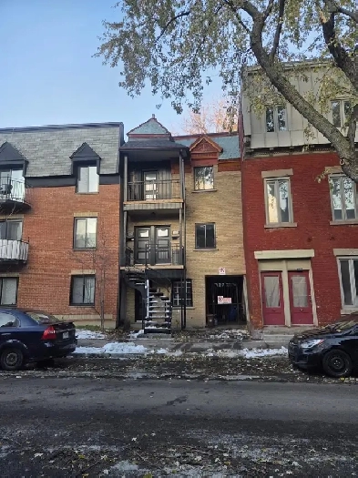 merveilleux 4-1/2 (ville Marie)  Montréal Image# 7