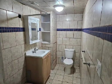 ALL INCLUSIVE QUIET 2 BED APT.  IDEAL FOR COUPLE OR PROFESSIONAL Image# 1