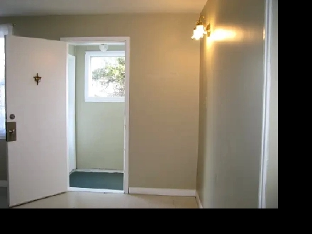 HEATED 1-BEDROOM APT