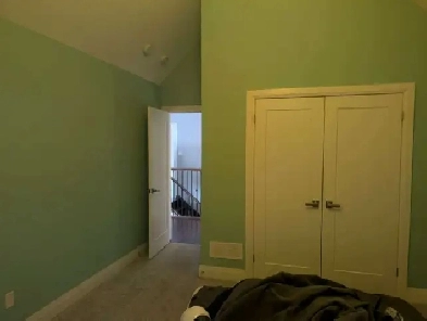 One Bedroom with Washroom London Image# 1