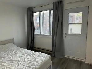 Superbe 3 ½ entièrement rénové Image# 1