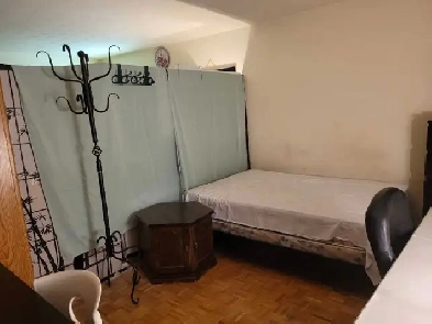 SHORT /LONG TERM ROOM FOR RENT Image# 1