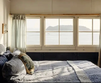 FURNISHED BRIGHT BEDROOM AVAILABLESQ1