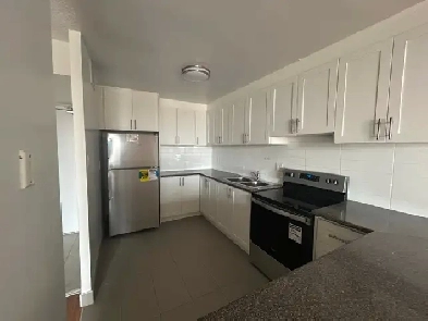 Spacious 2 Bedroom Apartment  2395month   North York