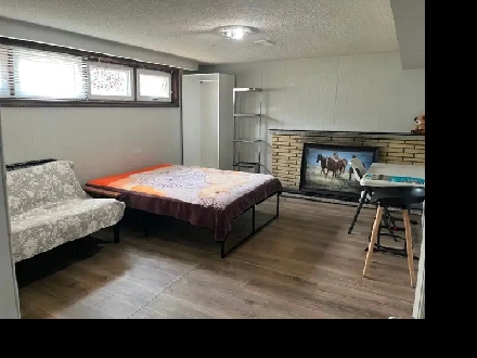 VERY LARGE BEAUTIFUL ROOM NORTH YORK BATHURST/STEELES NEAR BUS Image# 1