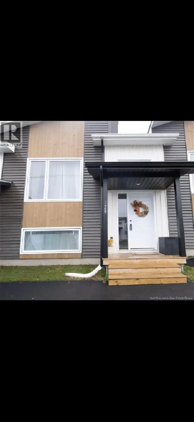 Townhouse Dieppe Image# 1