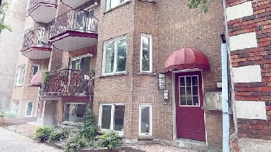 Montréal(VillleMarie,Village,métroBeaudry)LargeCondo41/2ForRent Image# 4