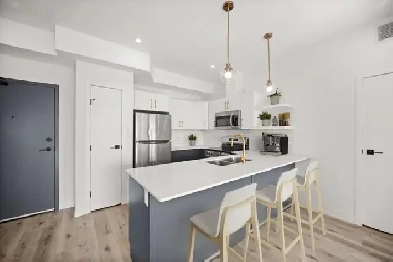 3 Bedroom Apartment! Available For May 1st Image# 1