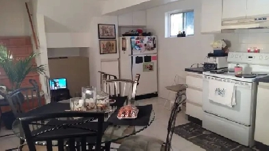 2 Bedroom Basement Apartment!