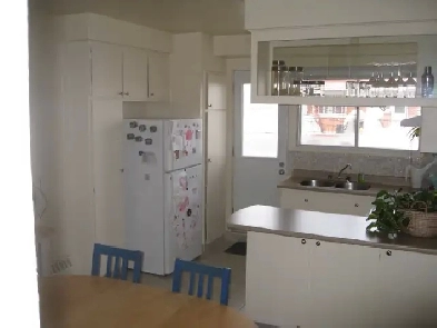 Grand 4 1/2 a Louer, Chauffe, Saint(St)-Leonard Image# 1