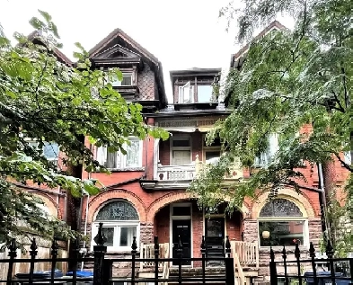 Downtown Toronto Room for Rent - All inclusive