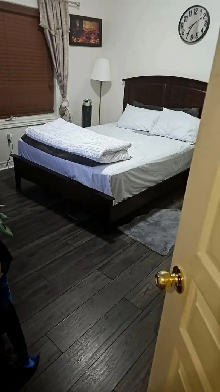 ONE BEDROOM FOR FEMALES UPPER LEVEL- MOUNT PLESANT GO-STATION