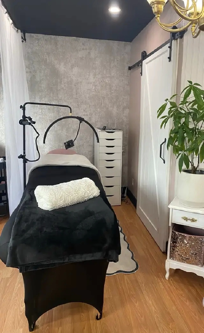 Beauty Bed Monthly RENTAL