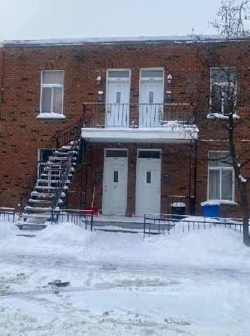 Beautiful 3 1/2 apartment in Verdun, close to Wellington Street. Image# 1