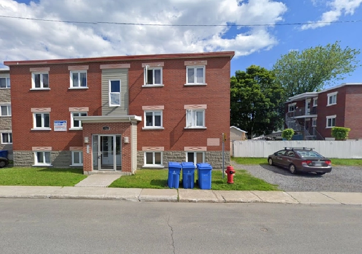 Beau 5½ rénové rue Chabot, 3e étage Juillet