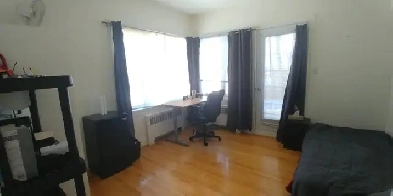 1er juillet à côté Cégep Garneau pour étudiant(e) non fumeur Image# 1