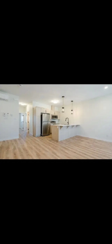 BRAND NEW, BEAUTIFUL 3 BEDROOM in GRUNTHAL! Image# 1