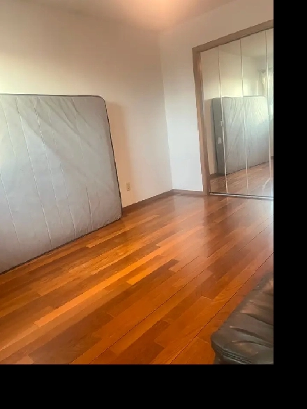 2nd Floor/5 Mins Walk to Whitehorn Ctrain/Near DT & Airport Image# 1