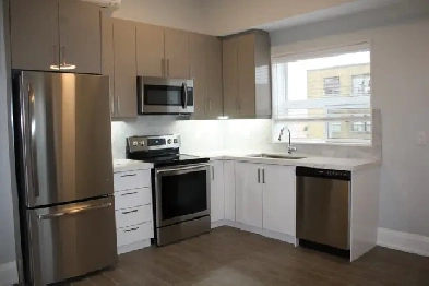 A Must See_ 2 -Bedroom Modern Design_ Toronto Image# 1