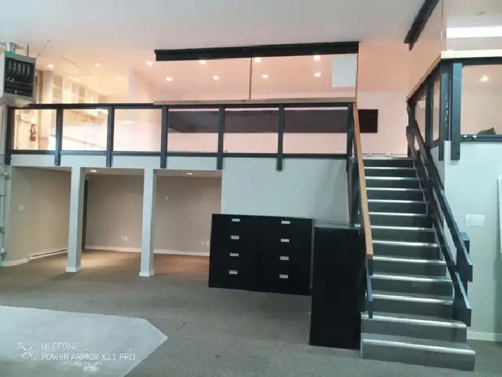 2,250 ft² industrial space in prime Port Moody location