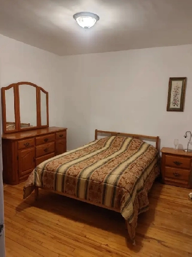 chambre à louer, INTERNET ÉLECTRICITÉ CHAUFFÉ MEUBLÉ Image# 2