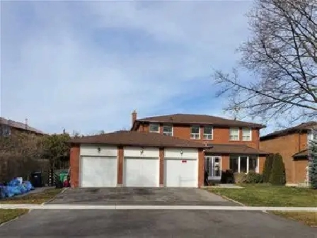 Large private room for rent