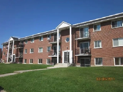 Beau 3 1/2 à louer à st Jérôme