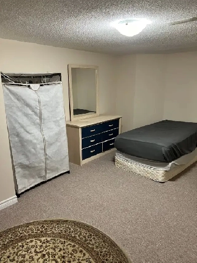 Room available for lady In Milton Image# 1