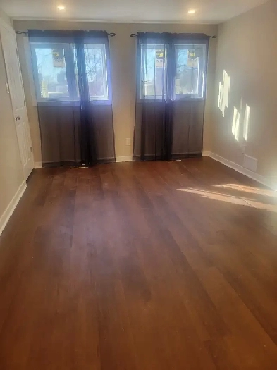 Immediately available two Bedrooms @Grenon/Carling Image# 2