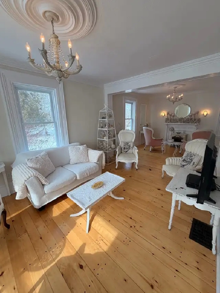 Single occupancy furnished rooms for rent