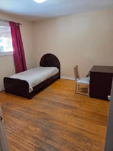 Room for $ 600 (rent, utilities and Internet)
