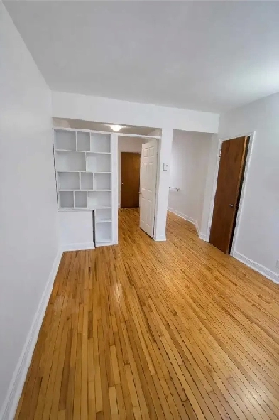 Appartement 3 ½ Métro Parc 1er Mai! Image# 1