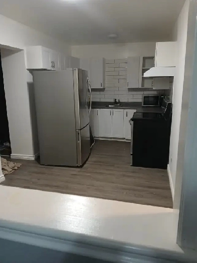 EXECUTIVE FOUR BEDROOM APARTMENT NEWLY RENOVATED Image# 6