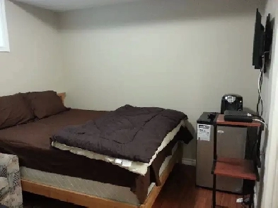 Beautiful furnished single bedroom available for Commuter