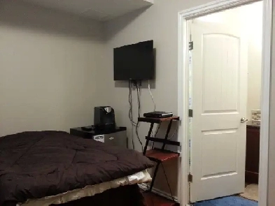 Beautiful furnished single bedroom available for Commuter Image# 1