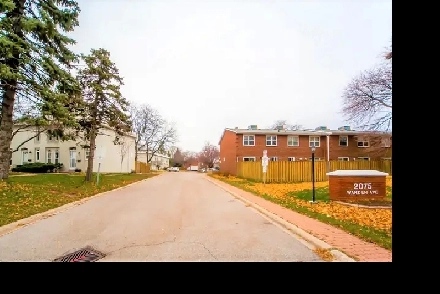 Nice Room for Rent-Sheppard/Warden Image# 1