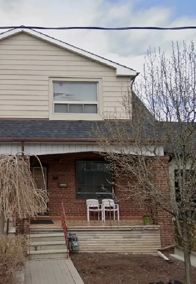 Dufferin & Rogers Area (Main Floor) Image# 1