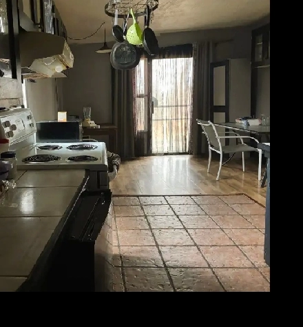 755 Gregg Ct, 4-bedroom whole house (2 bath 1kitchen 2LR)South Image# 8