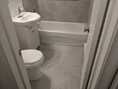 1 Bdrm, 54 King St. W. Stoney Image# 1