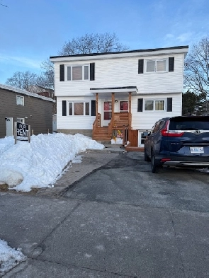 Fabulous 2 Bedroom Fairview Flat Image# 1