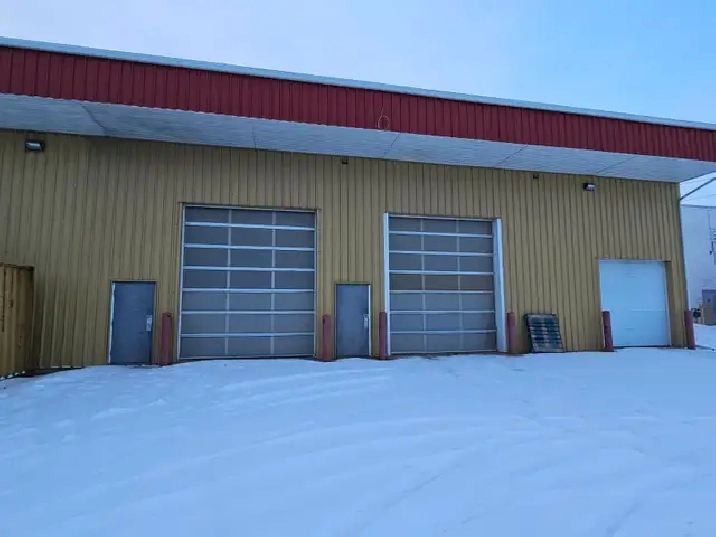 Triple bay space for rent