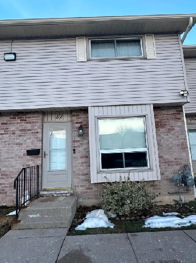 SPACIOUS 3-BEDROOM CONDO FOR RENT Image# 1