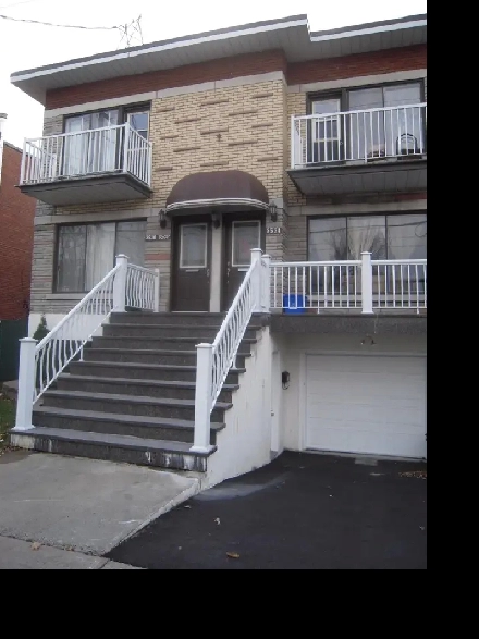 Lasalle: GRAND 3 1/2, rénové, 2e étage, chauffage inclu Image# 1