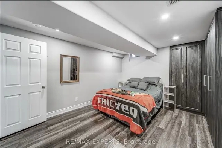 one Bedroom Basement for Rent