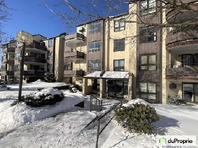 365000  Condominium for sale in Chomedey